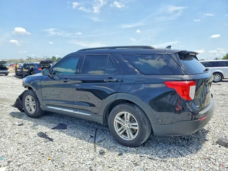 2022 FORD EXPLORER XLT  