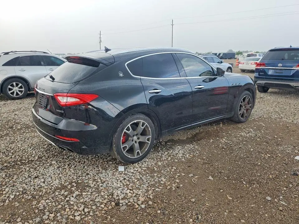 2017 MASERATI LEVANTE S LUXURY  