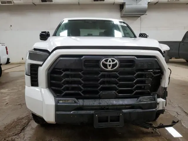 2024 TOYOTA TUNDRA CREWMAX SR  