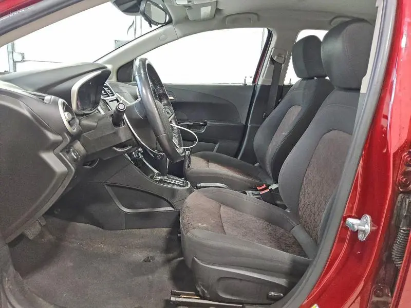 2019 CHEVROLET SONIC LT  