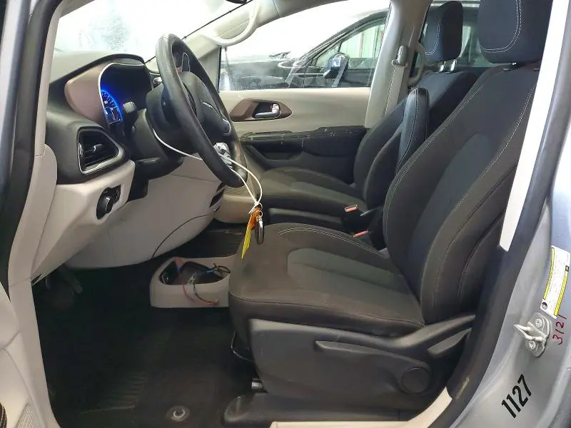 2021 CHRYSLER VOYAGER L  