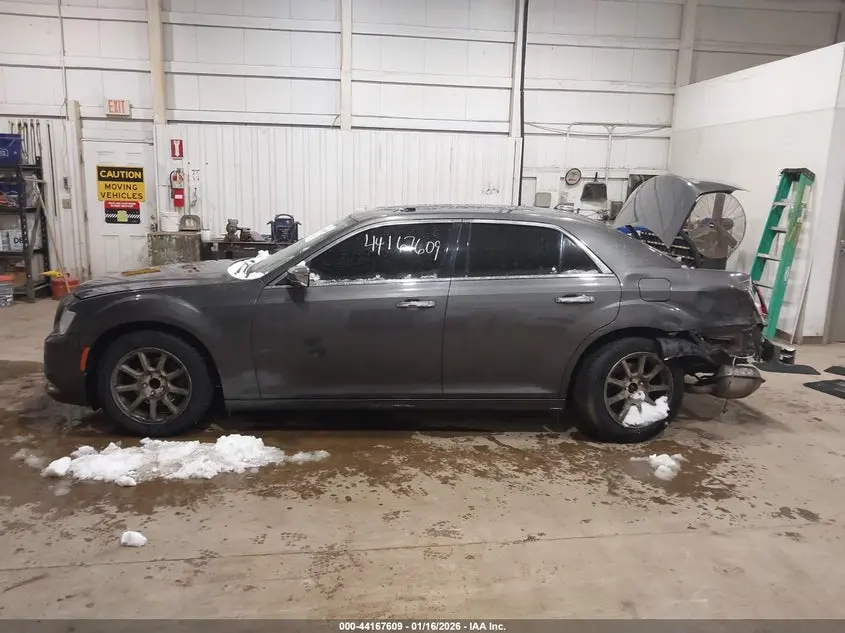 2016 CHRYSLER 300C  