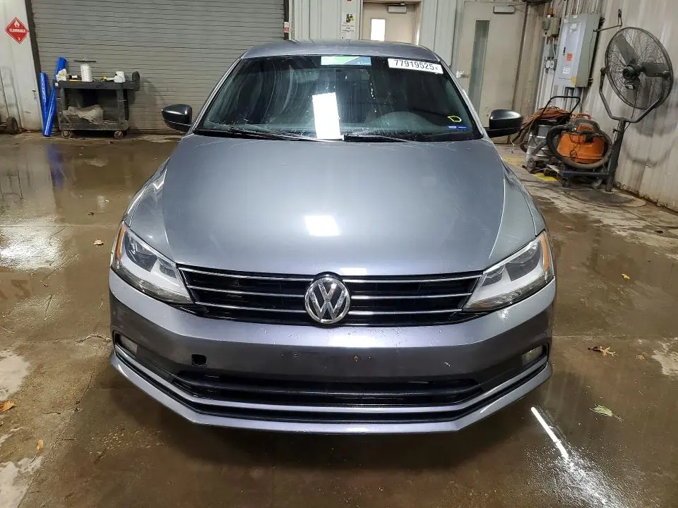 2016 VOLKSWAGEN JETTA SPORT  