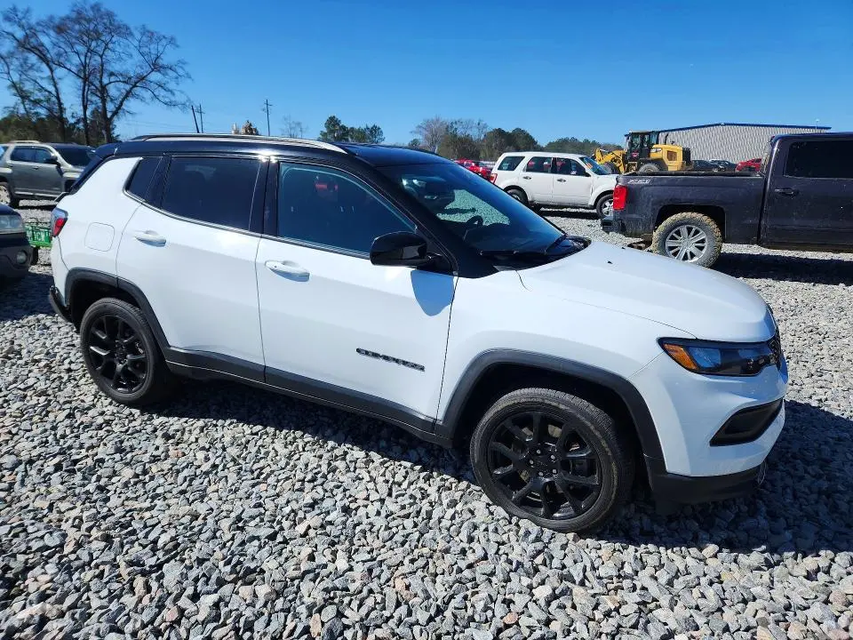 2024 JEEP COMPASS LATITUDE  