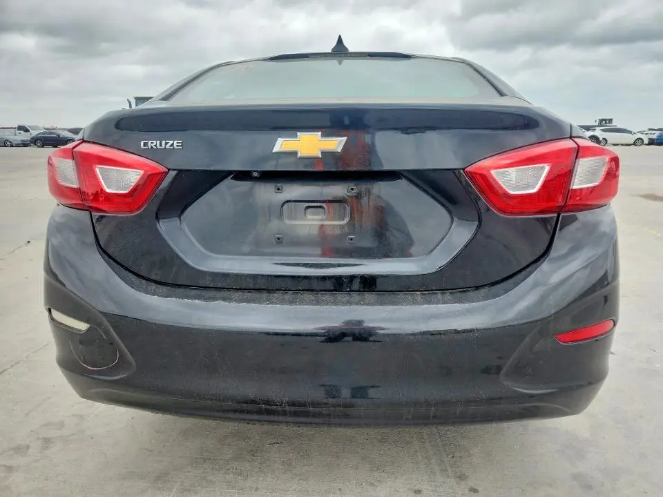 2018 CHEVROLET CRUZE LS  