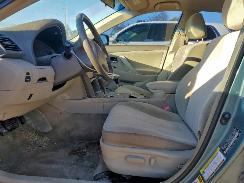 2010 TOYOTA CAMRY SE  