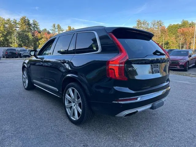 2016 VOLVO XC90 T6