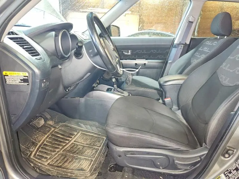 2013 KIA SOUL +  