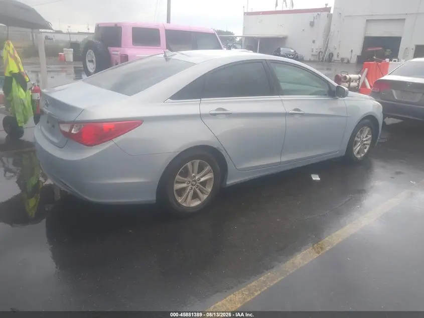 2013 HYUNDAI SONATA GLS