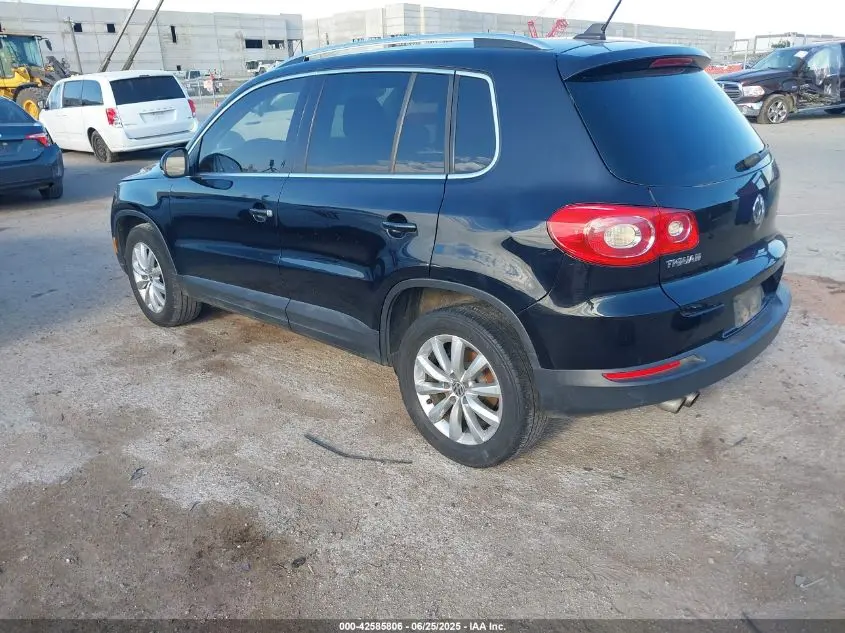 2011 VOLKSWAGEN TIGUAN SE