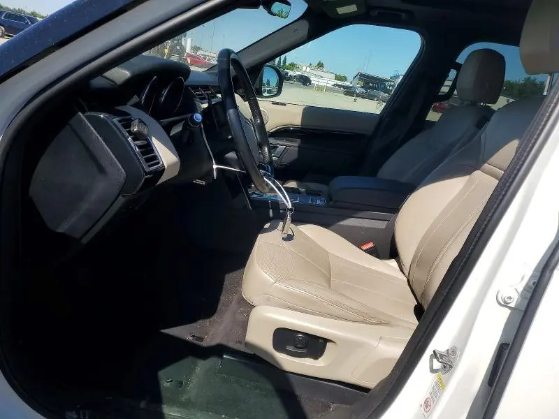2020 LAND ROVER DISCOVERY SE  