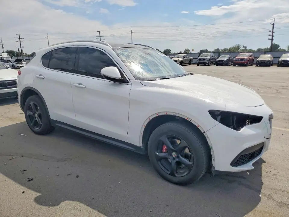 2019 ALFA ROMEO STELVIO   
