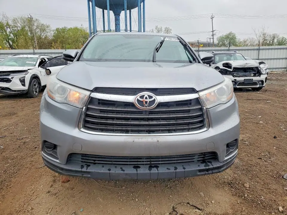 2015 TOYOTA HIGHLANDER LE  