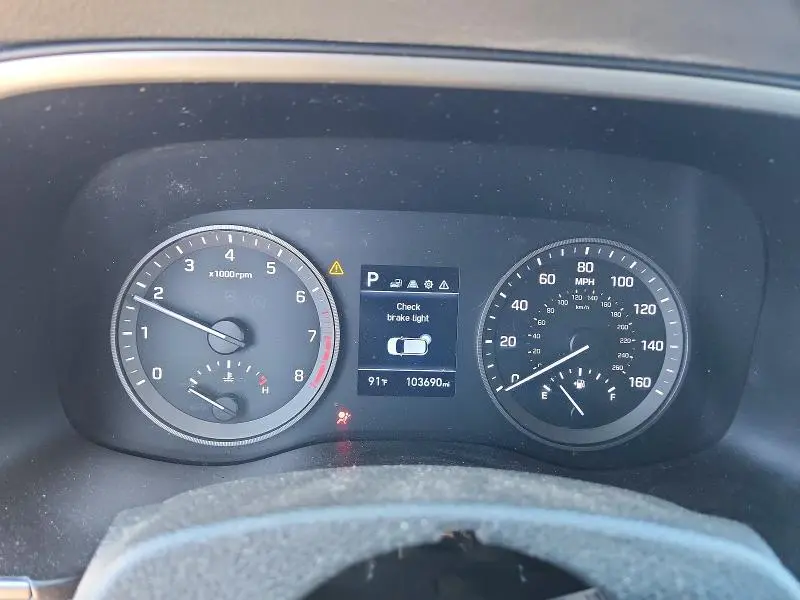 2019 HYUNDAI TUCSON SE  