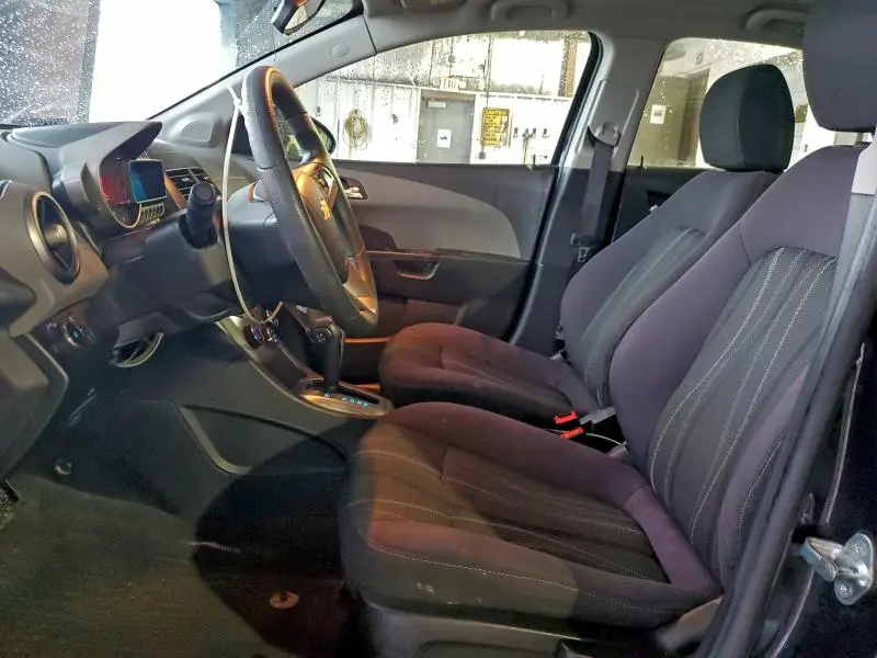 2015 CHEVROLET SONIC LT  