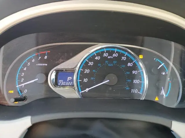 2013 TOYOTA SIENNA XLE  