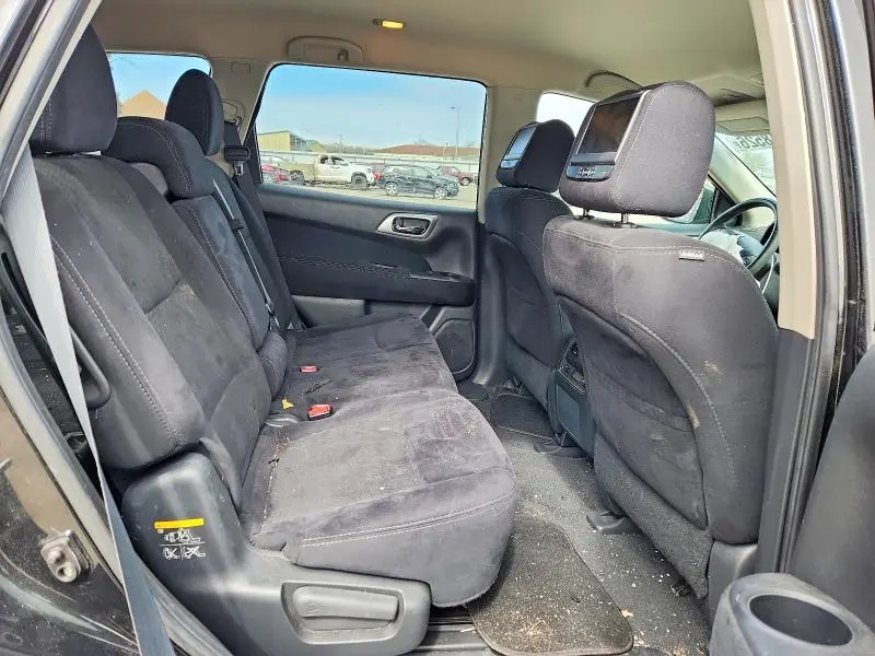2015 NISSAN PATHFINDER SV  
