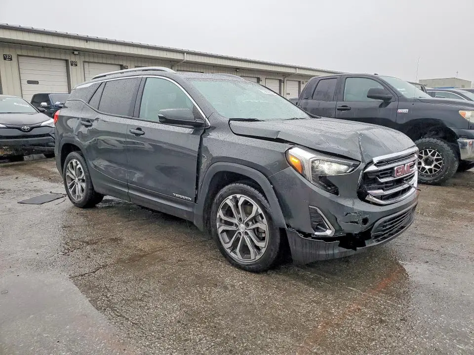 2018 GMC TERRAIN SLT  