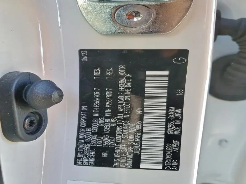 2023 TOYOTA 4RUNNER SE  