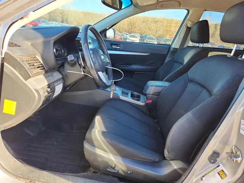 2010 SUBARU OUTBACK 2.5I PREMIUM  