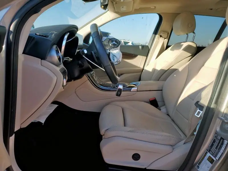 2021 MERCEDES-BENZ GLC 300 4MATIC  