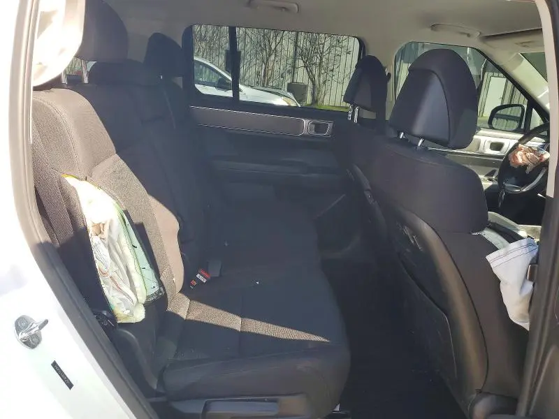 2024 HYUNDAI SANTA FE SE  