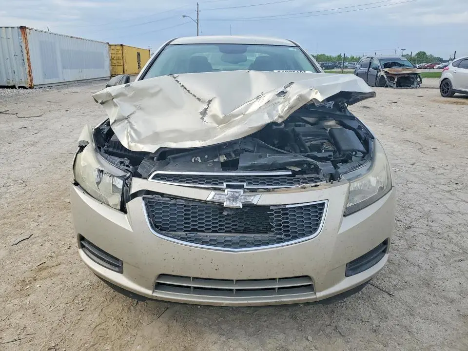 2013 CHEVROLET CRUZE LS  