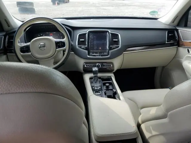 2016 VOLVO XC90 T6  
