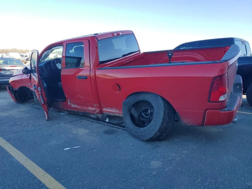 2016 RAM 1500 ST  