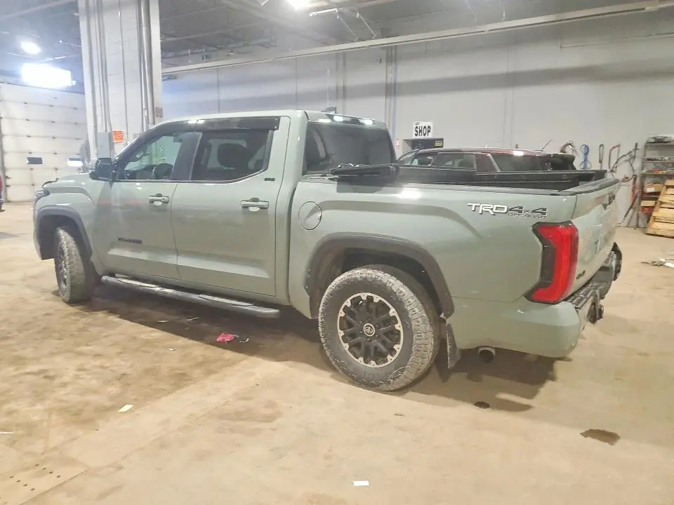 2024 TOYOTA TUNDRA SR5  