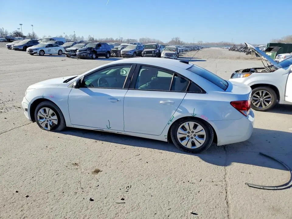 2015 CHEVROLET CRUZE LS  