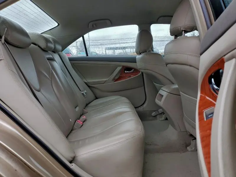 2011 TOYOTA CAMRY BASE  