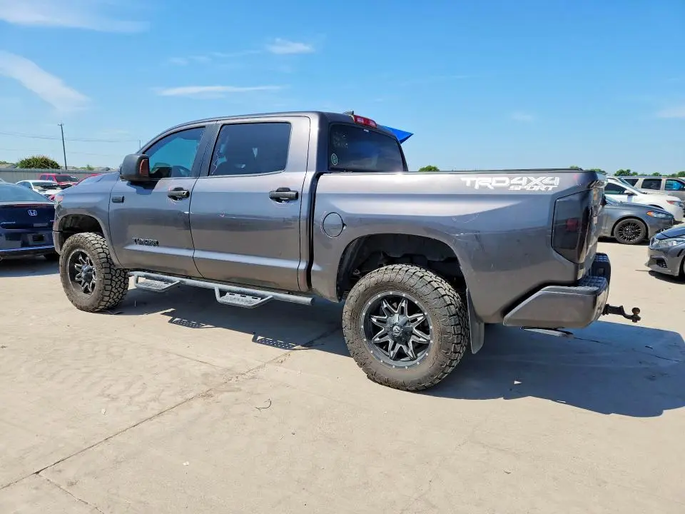 2021 TOYOTA TUNDRA SR5  