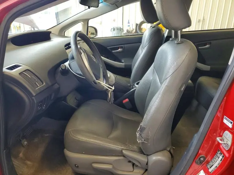 2013 TOYOTA PRIUS TWO  