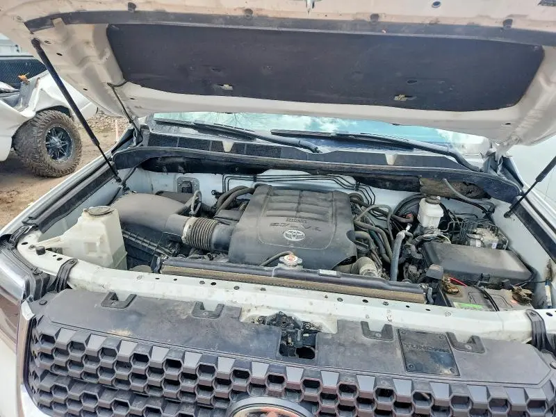 2019 TOYOTA TUNDRA SR5  