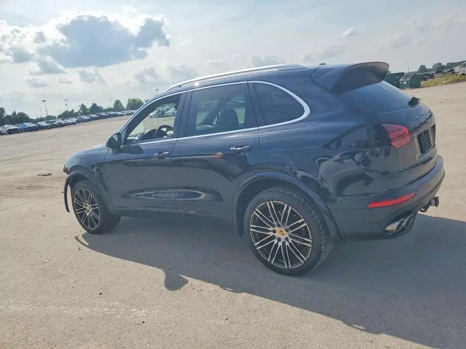 2018 PORSCHE CAYENNE S  