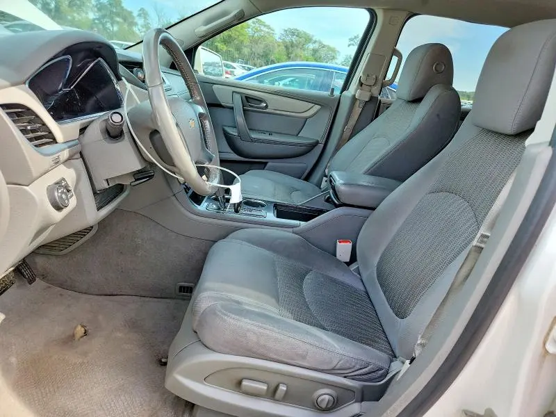 2014 CHEVROLET TRAVERSE LT  