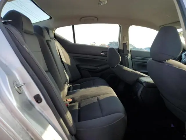 2019 NISSAN ALTIMA S  