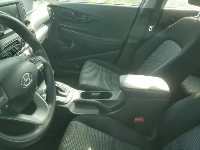 2020 HYUNDAI KONA SE  