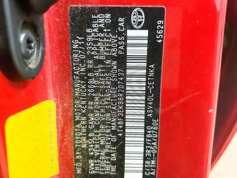 2011 TOYOTA CAMRY LE  