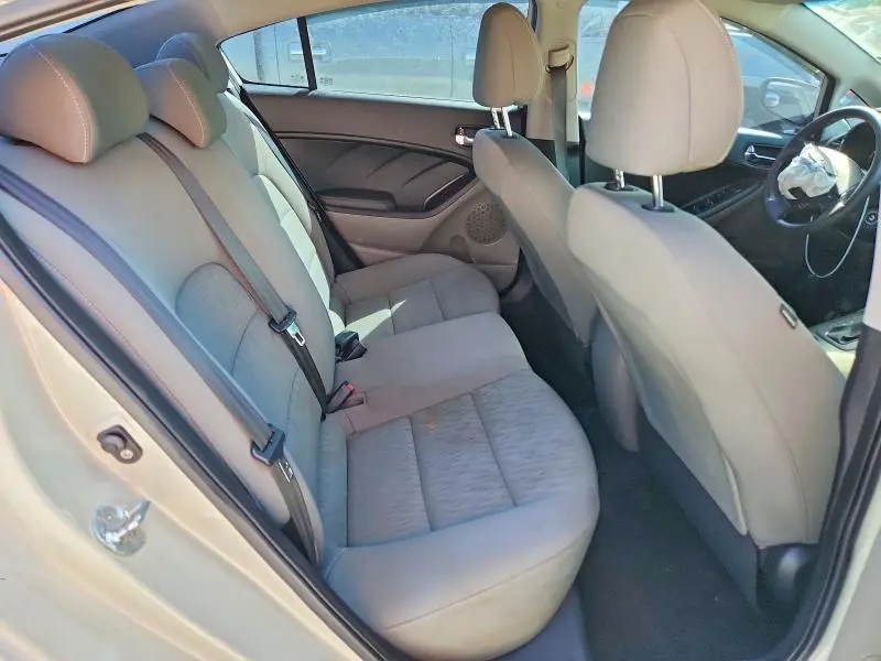 2015 KIA FORTE LX  