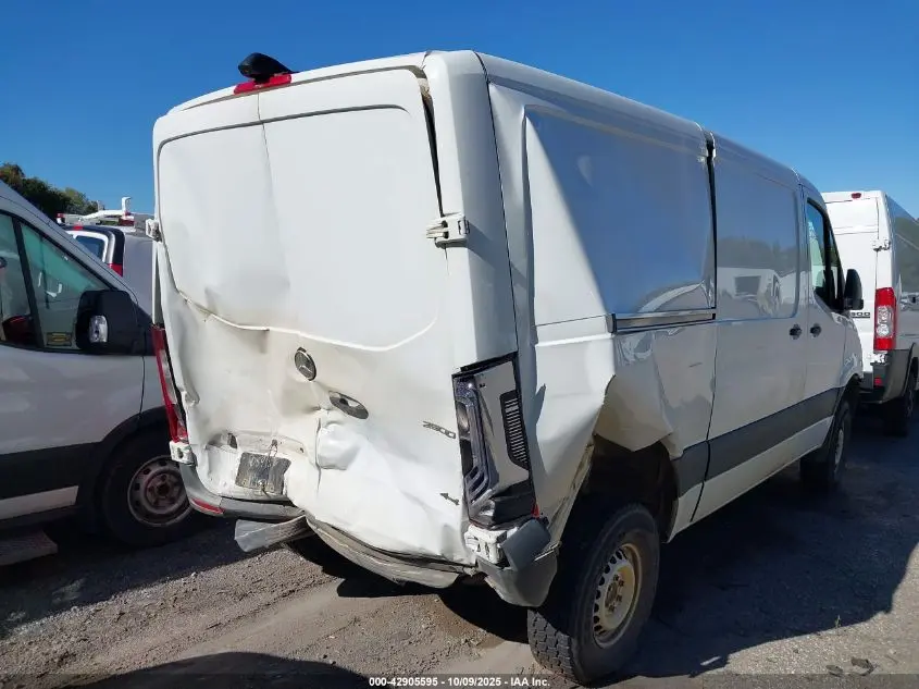 2022 MERCEDES-BENZ SPRINTER 2500 STANDARD ROOF V6