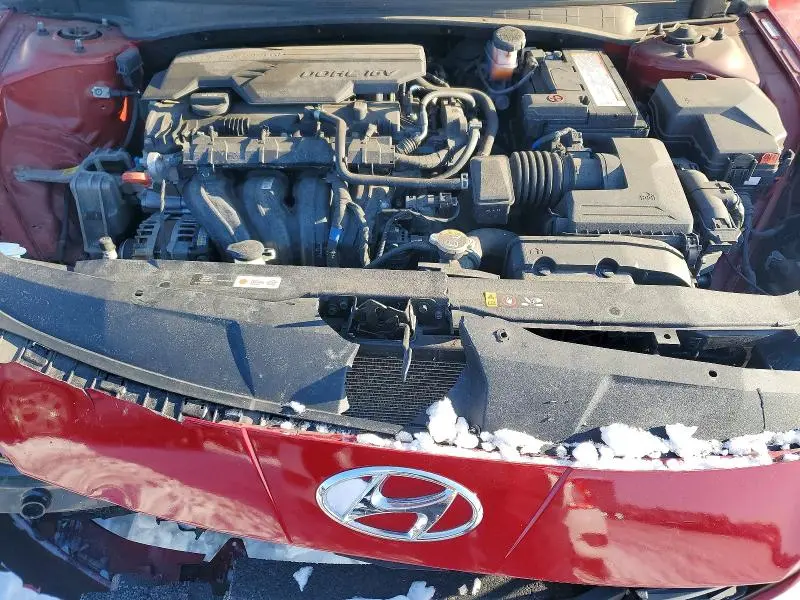 2022 HYUNDAI ELANTRA SE  