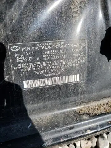 2016 HYUNDAI ELANTRA SE  