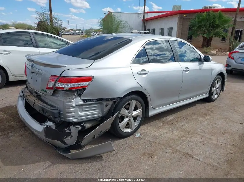2011 TOYOTA CAMRY SE