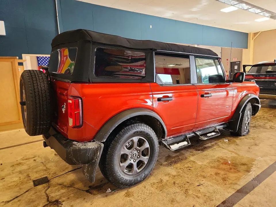2023 FORD BRONCO BASE  