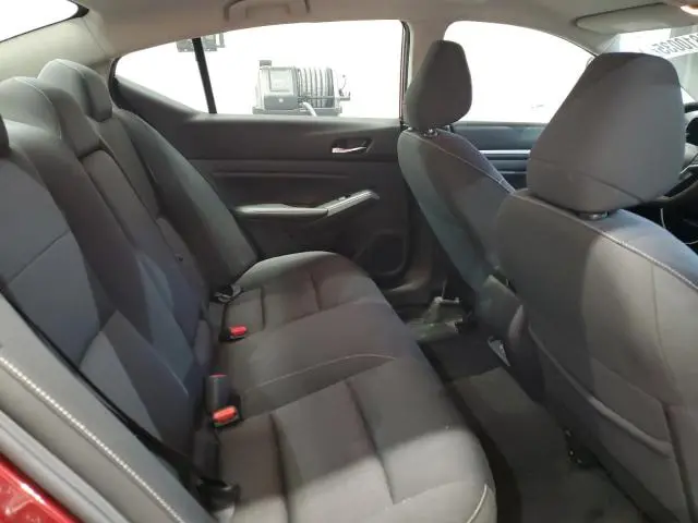 2022 NISSAN ALTIMA SV  