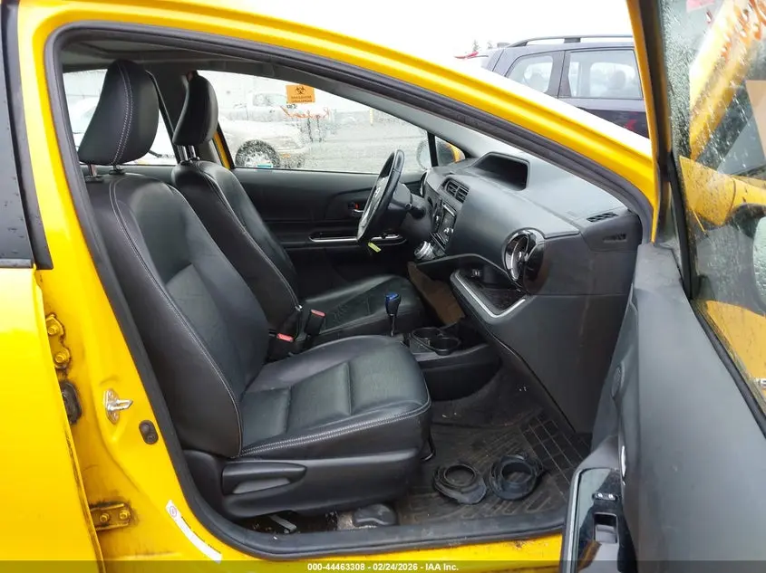 2015 TOYOTA PRIUS C FOUR