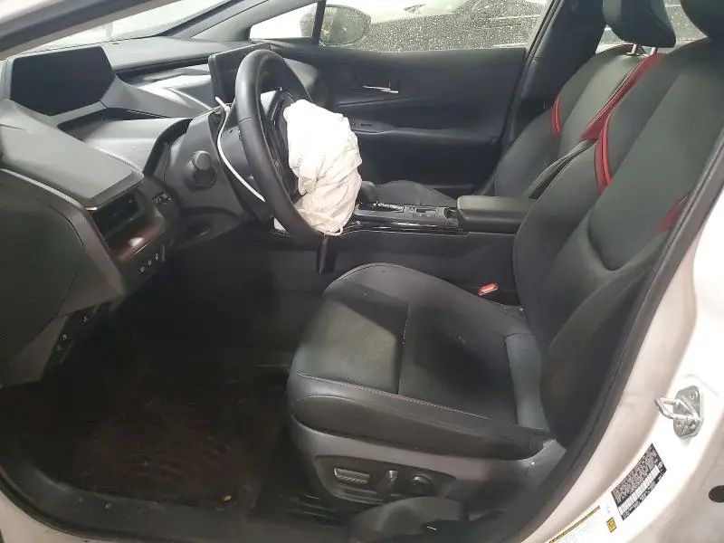 2024 TOYOTA PRIUS PRIME SE  