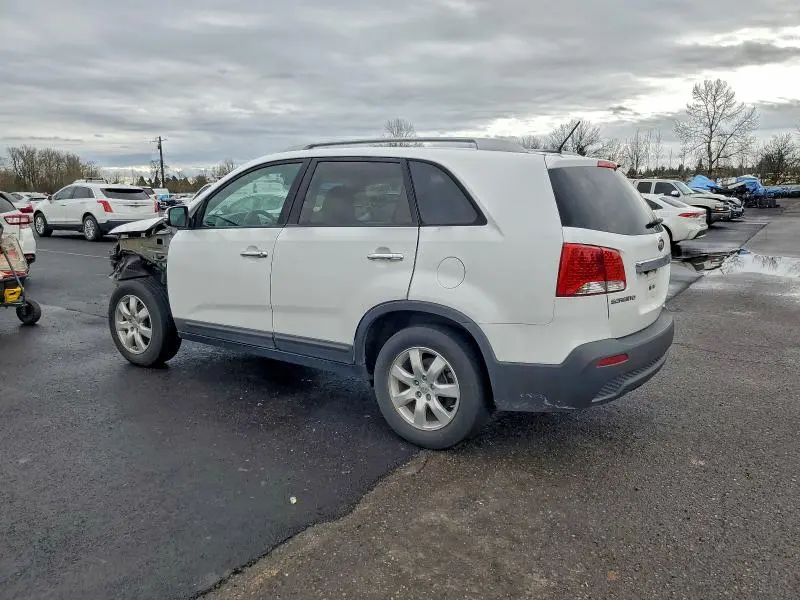 2013 KIA SORENTO LX  